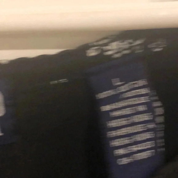 Gap woman’s top - Picture 2 of 3